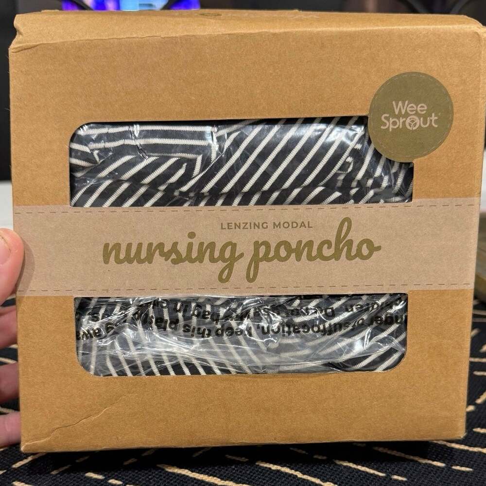 NWT WeeSprout Lenzing Modal Nursing Poncho Cover Striped Black White One Size